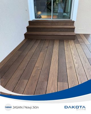 🌿 Zahradní terasa z THERMO Jasanu v Novém Jičíně – přírodní krása s dlouhou životností 🌞🏡 Další krásná realizace je za...