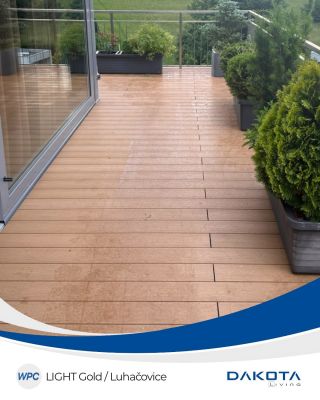🌞 Balkónová terasa z WPC LIGHT Gold v Luhačovicích – elegance s nádechem slunce ✨🏡 Další projekt je úspěšně dokončen!...